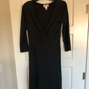 *Reposhing* Black loft dress